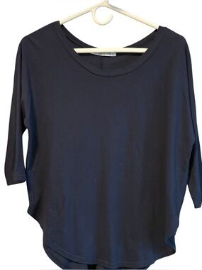Groceries Apparel Womens Top Size XS Navy Classic Tee